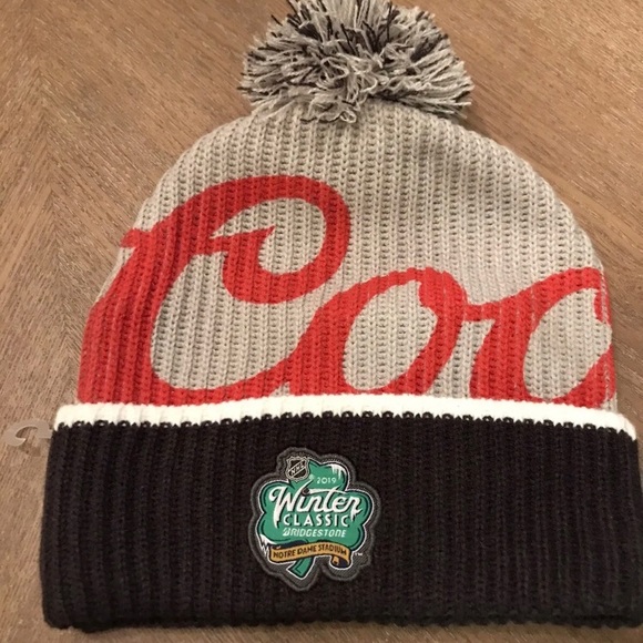 Accessories - A cool beanie from 2019 winter classic NHL Coors